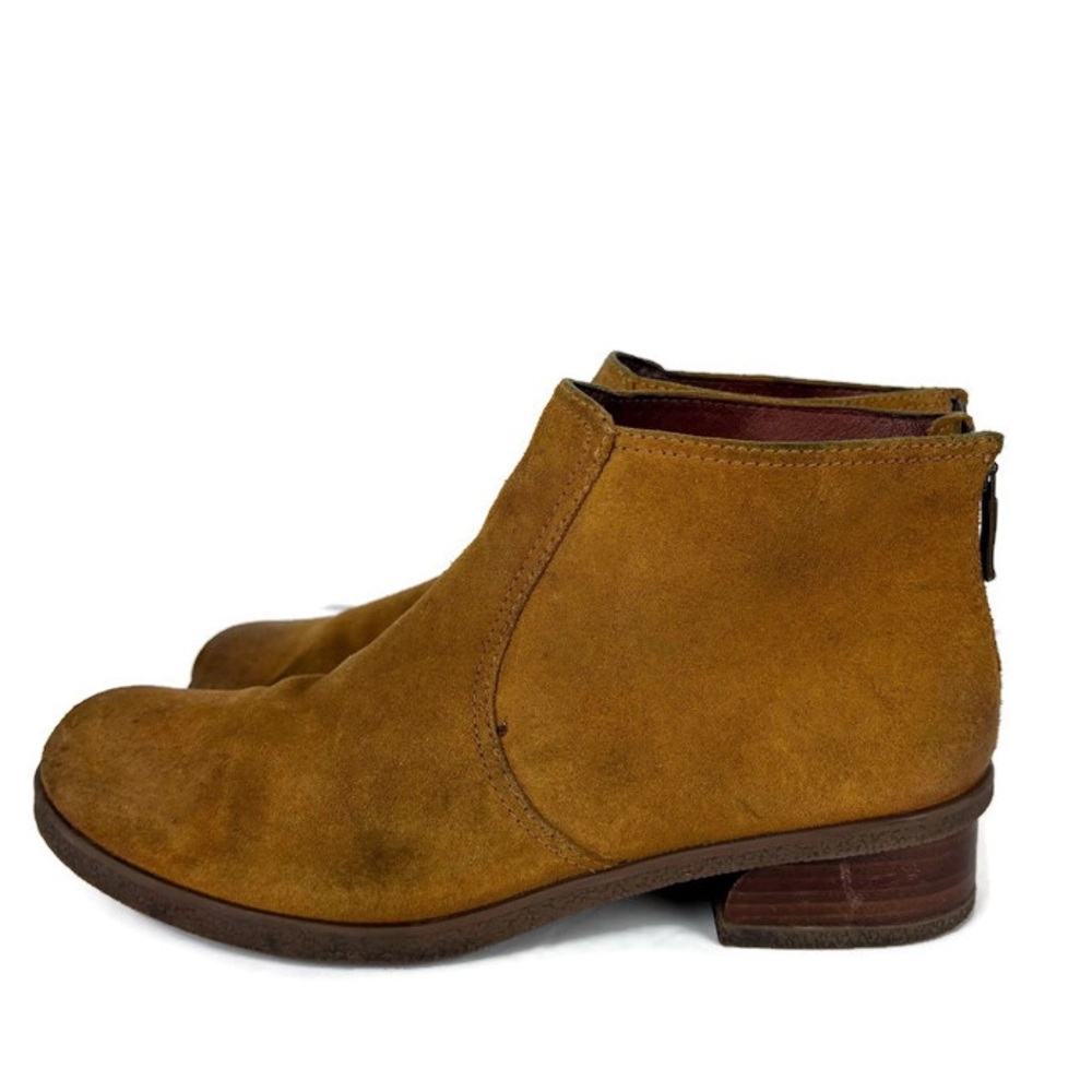 Dansko Becky Suede Leather Waterproof Comfort Booties in Tan